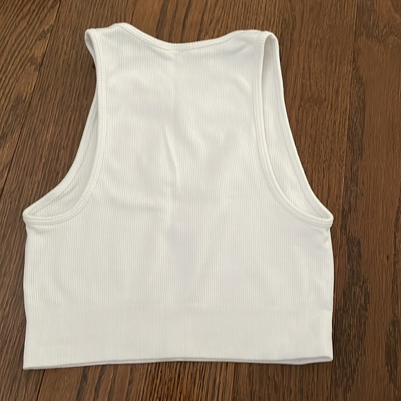 ARITZIA tank top - Picture 3 of 3
